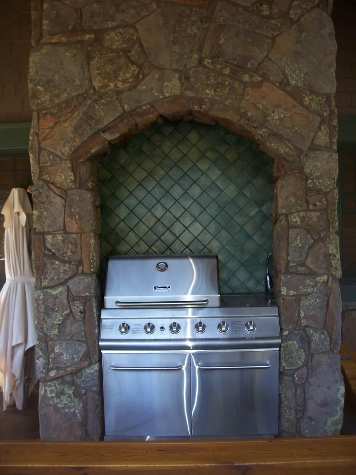 Outdoor grill using Malapai stone.
